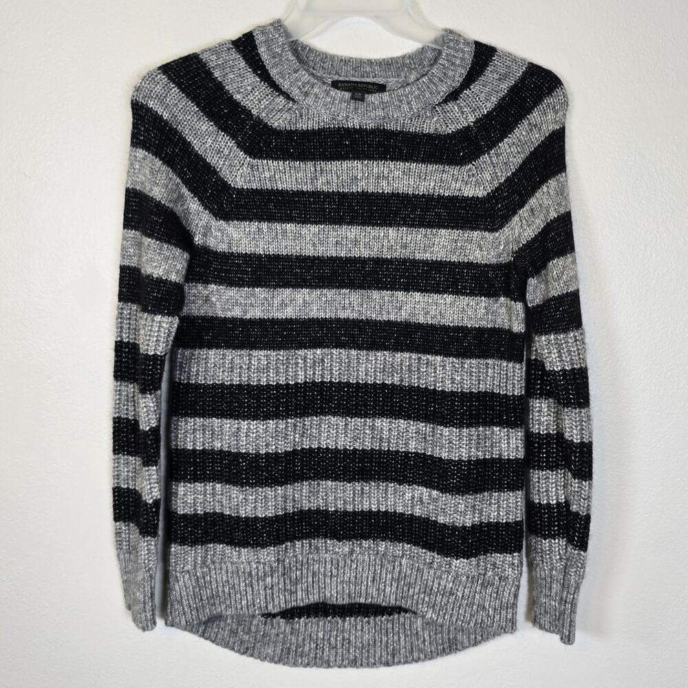 Banana Republic Sweater Women's XS Black Gray Stripe Wool Blend Preppy Classic